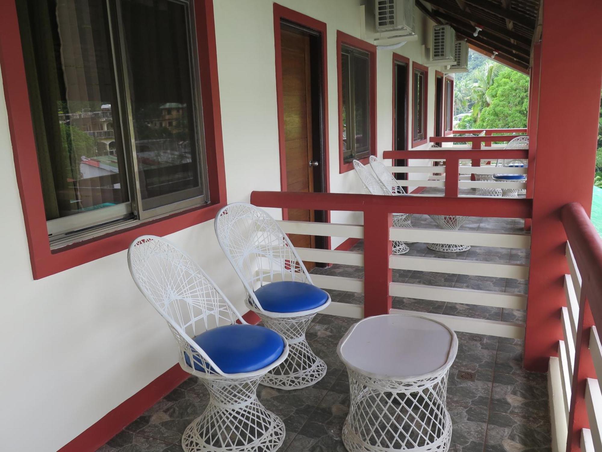 Badladz Beach And Dive Resort Puerto Galera Oda fotoğraf
